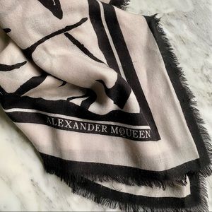 Alexander McQUEEN Scarf